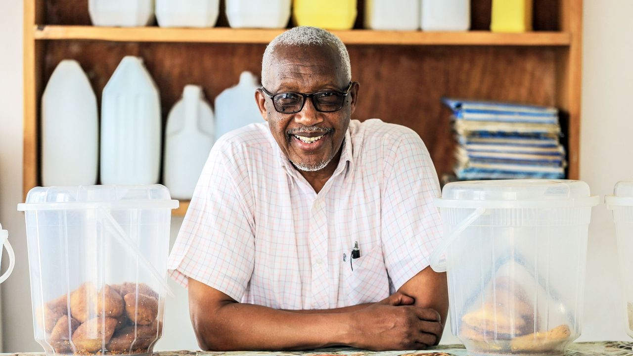 A Taste of Tradition: Discovering Kuruhimbi Milk Bar in Kigali, Rwanda