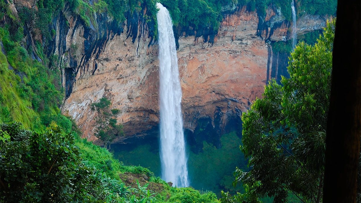 4-Day Pian Upe Game Reserve and Sipi Falls Safari